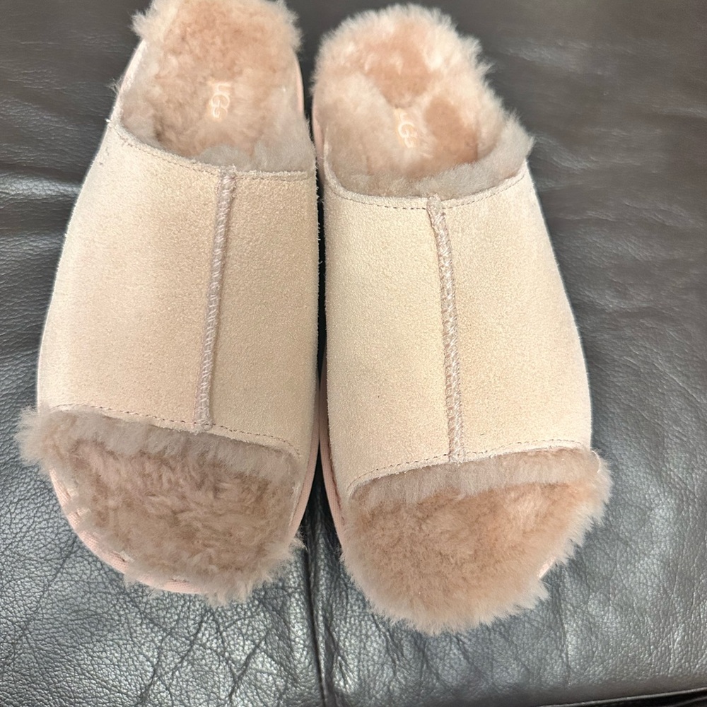 UGG Women's Tan Fur-Lined Slippers